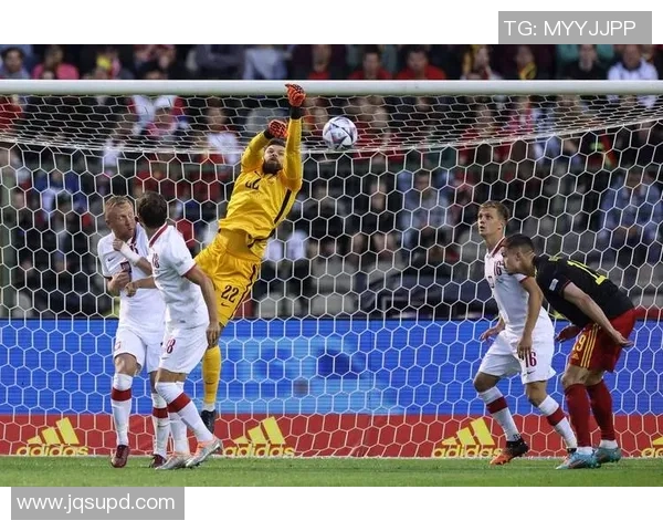 中国与波兰足球比赛初盘分析及投注建议详解