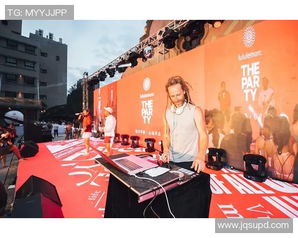 哥伦比亚与日本实时对决精彩回顾与赛况分析