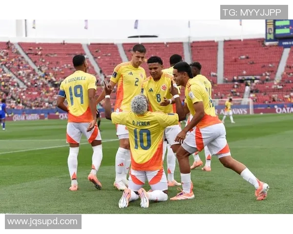 哥伦比亚与西班牙的足球对决展现激情与实力的巅峰较量